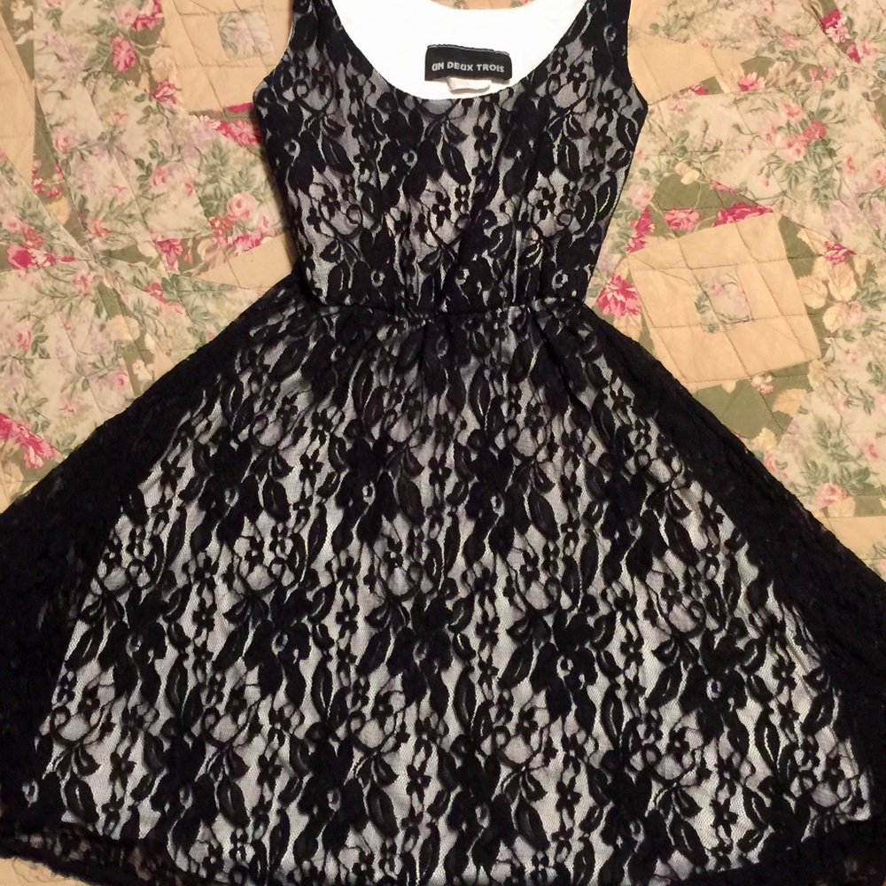 Un Deux Trois girls black lace dress size 10